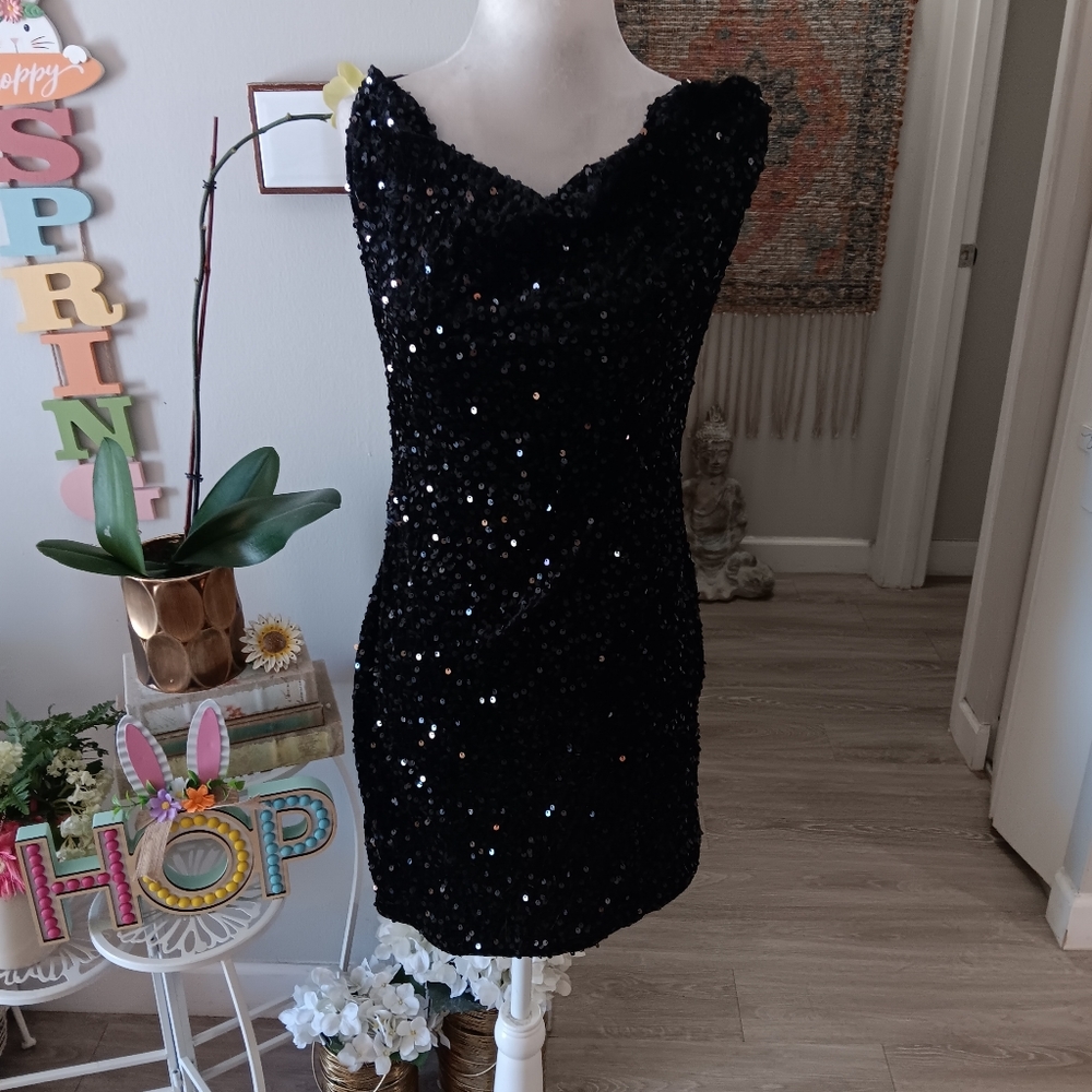 PrettyLittleThings Hooded Sequim Mini Dress